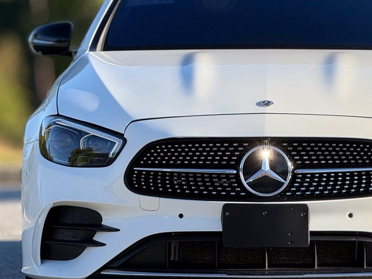 Mercedes-Benz E-Class  2022