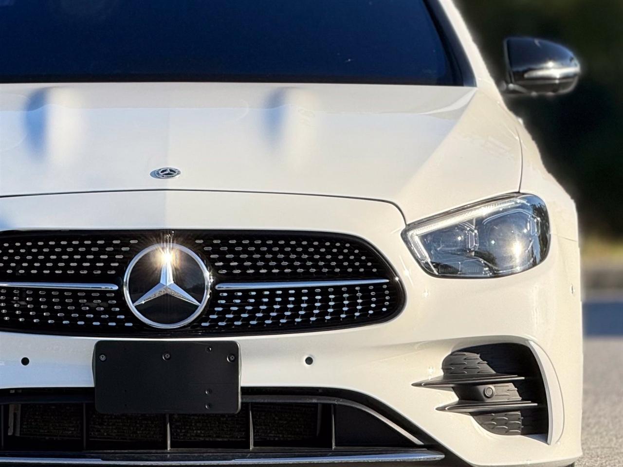 Mercedes-Benz E-Class  2022