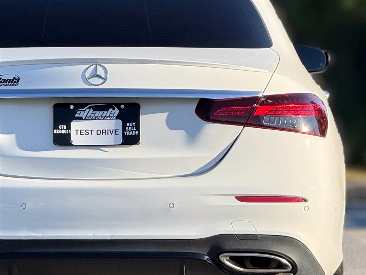Mercedes-Benz E-Class  2022