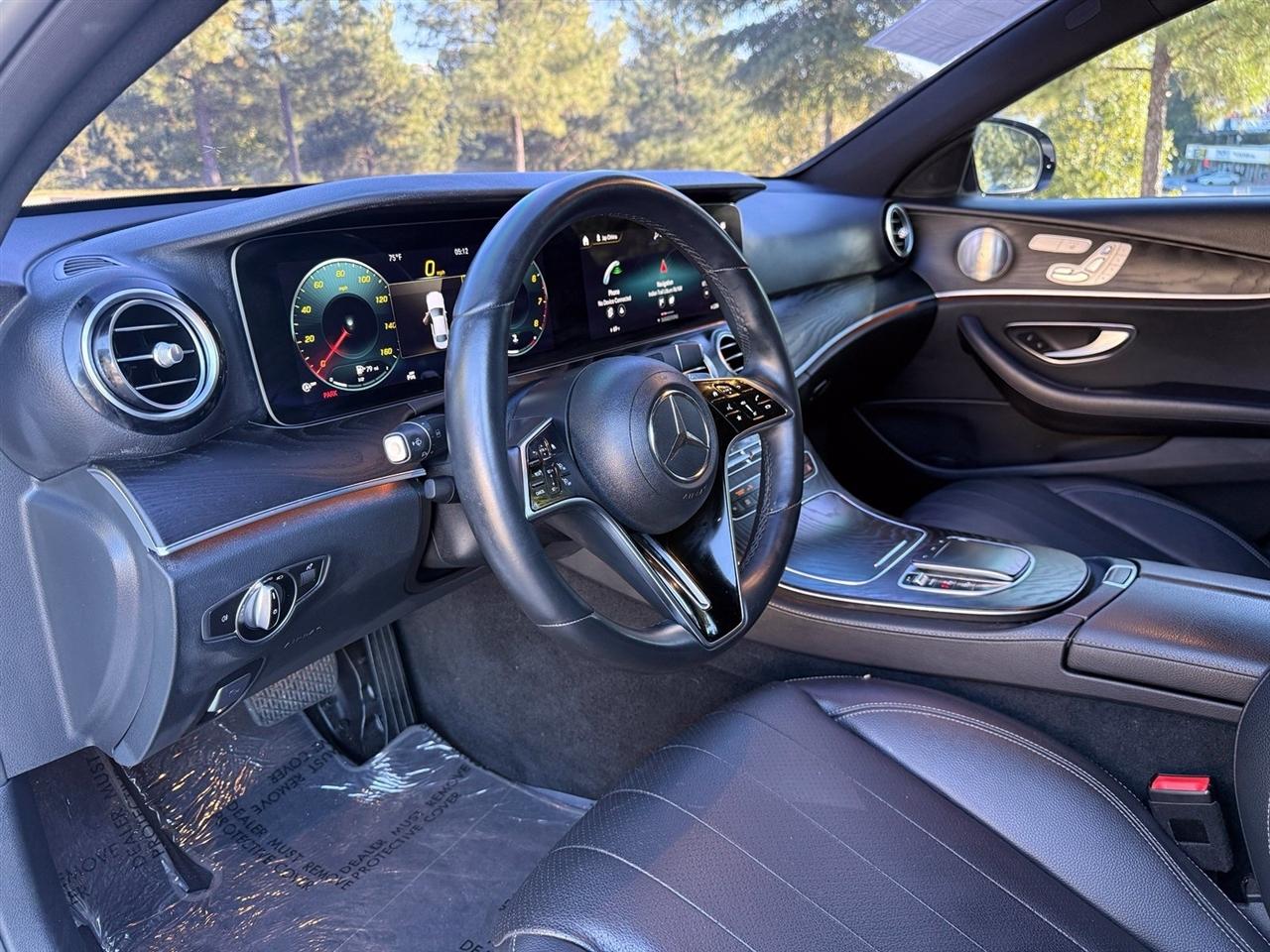 Mercedes-Benz E-Class  2022