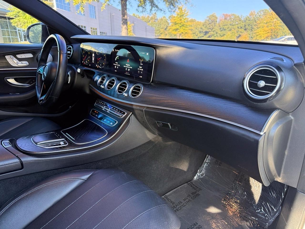 Mercedes-Benz E-Class  2022