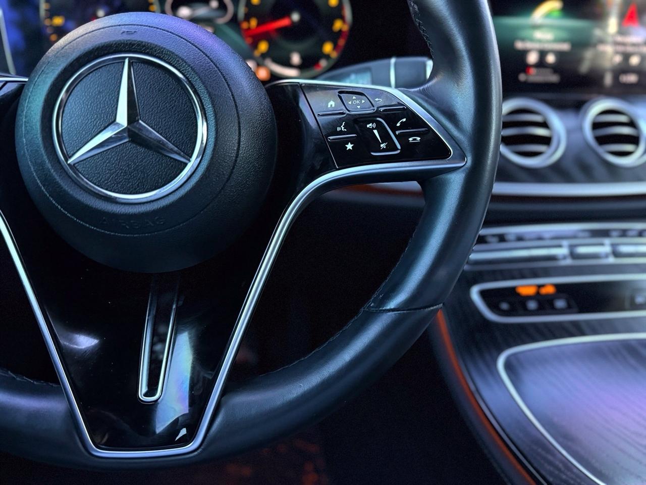 Mercedes-Benz E-Class  2022