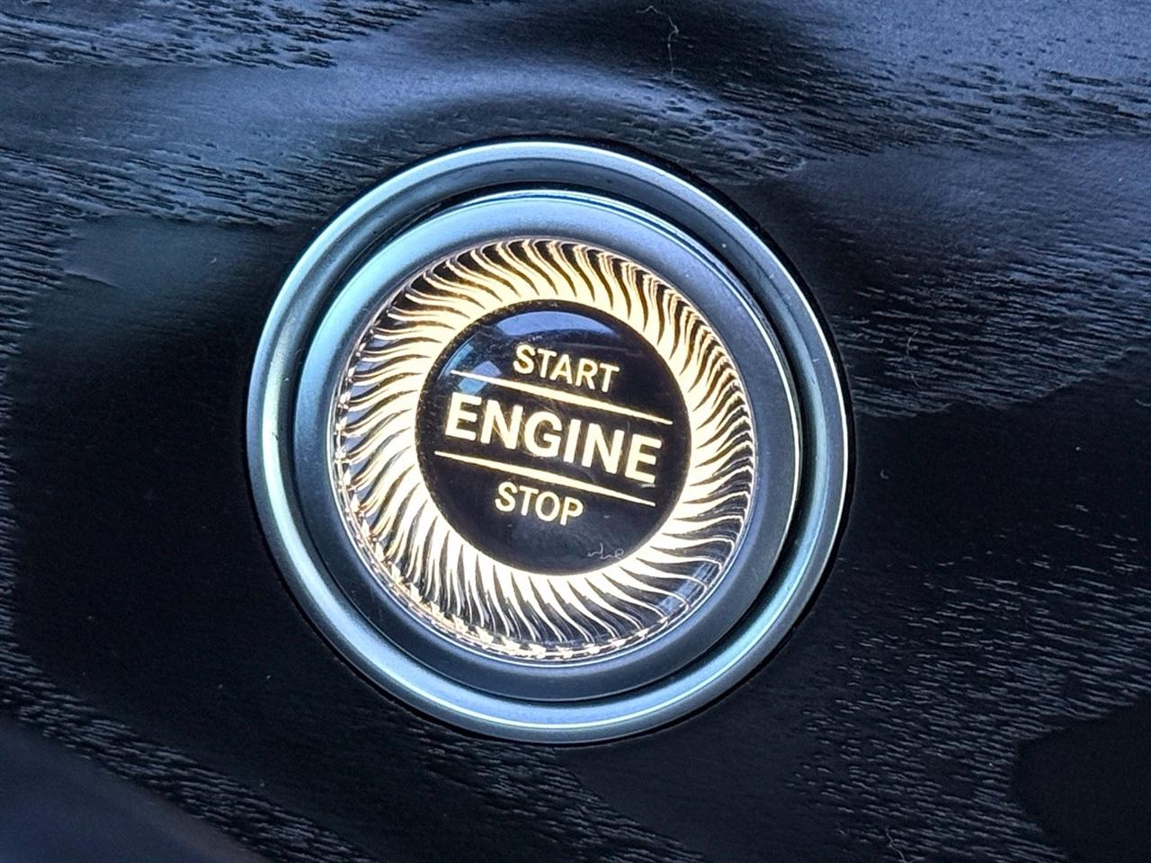 Mercedes-Benz E-Class  2022
