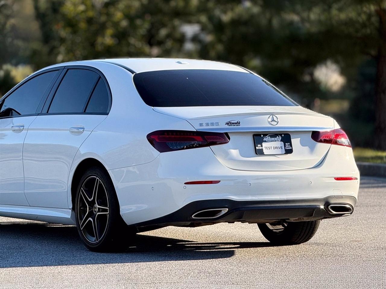 Mercedes-Benz E-Class  2022