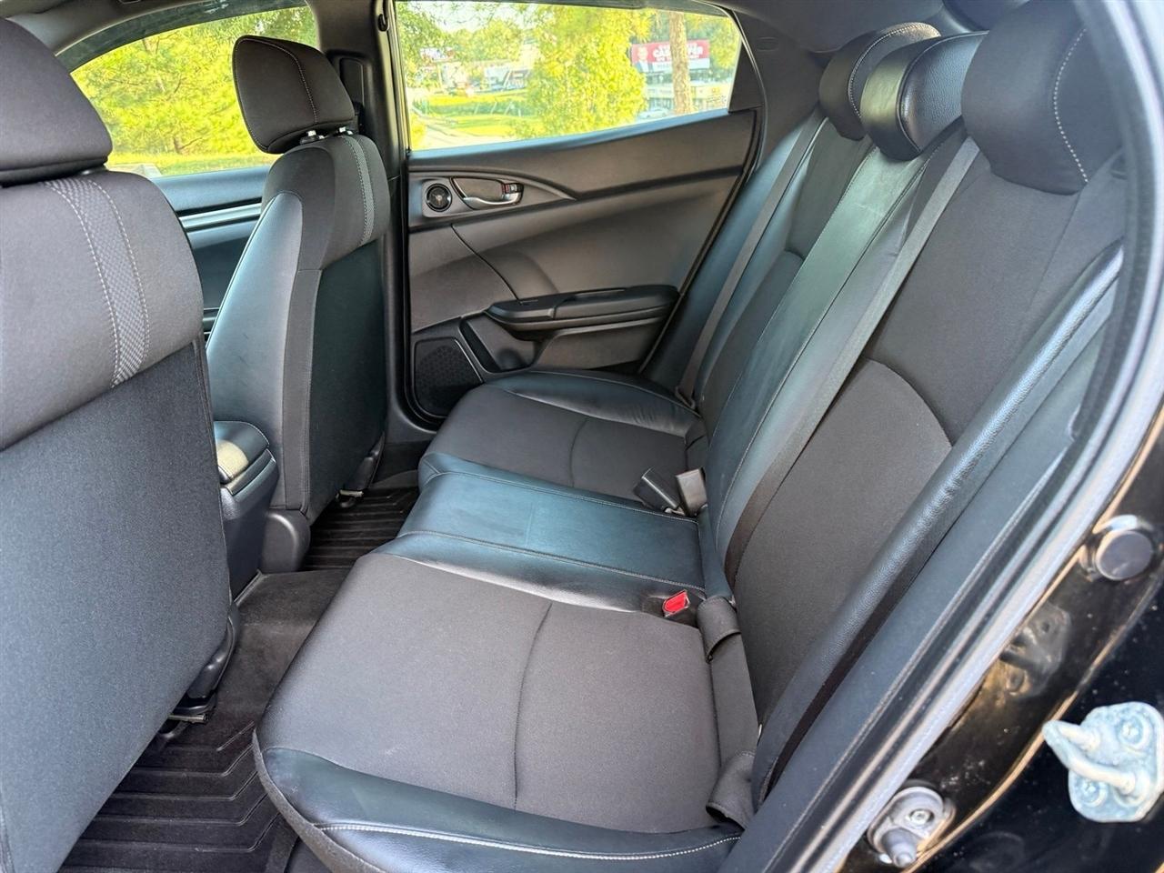 Honda Civic photo 38