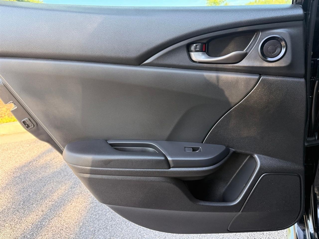 Honda Civic photo 45