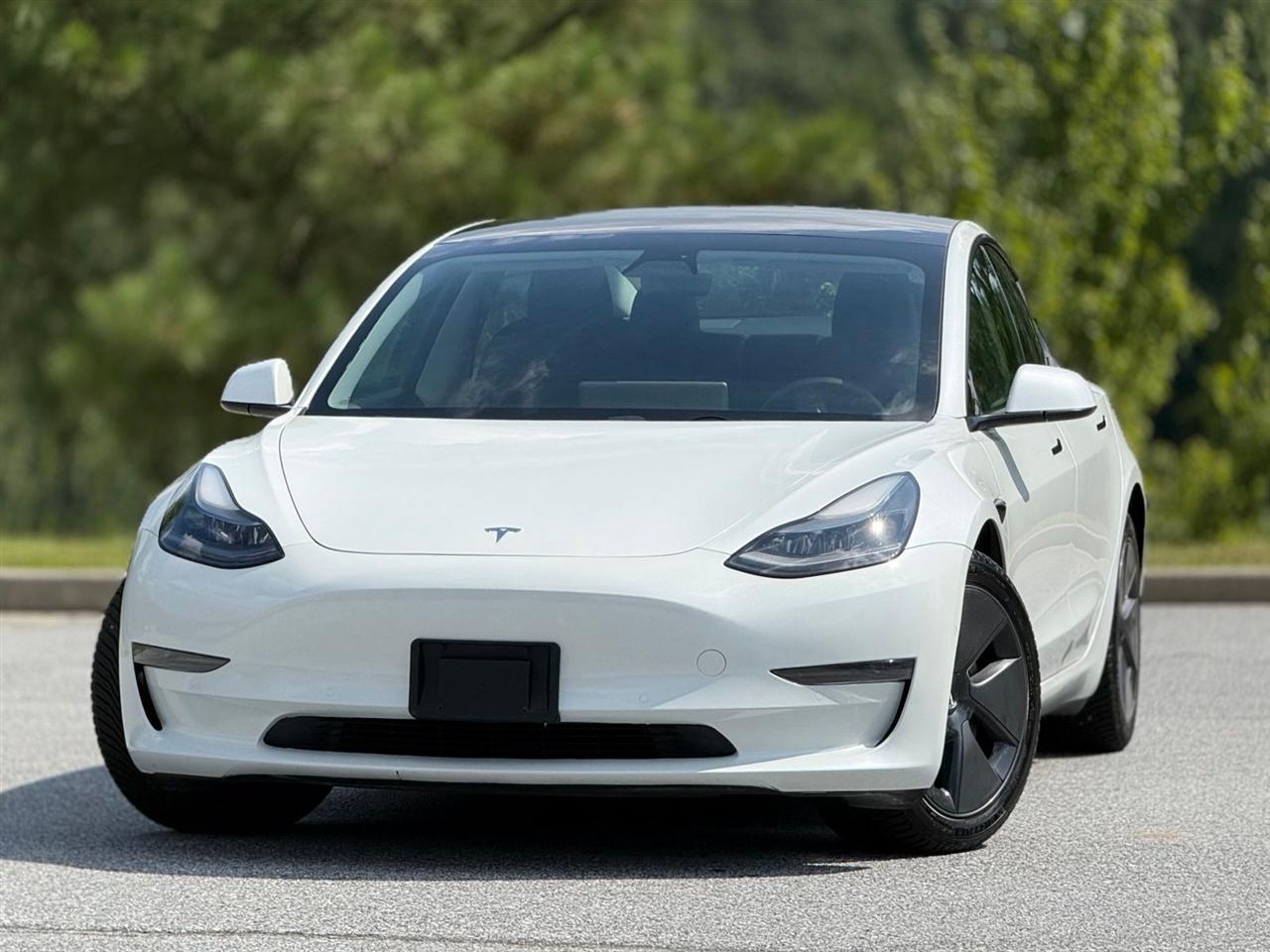 Tesla Model 3  2021