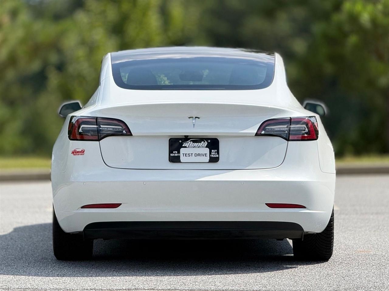 Tesla Model 3  2021