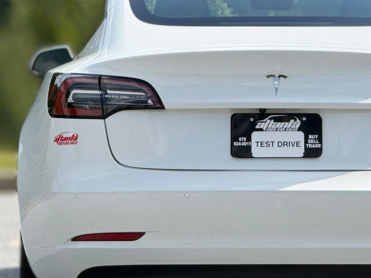 Tesla Model 3  2021