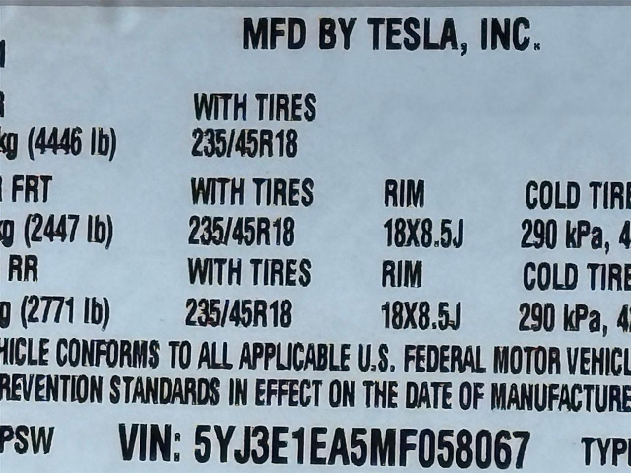 Tesla Model 3  2021