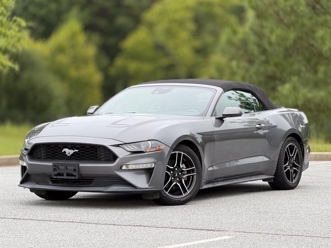 Ford Mustang photo 8