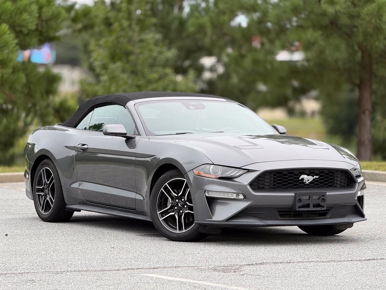 Ford Mustang photo 13