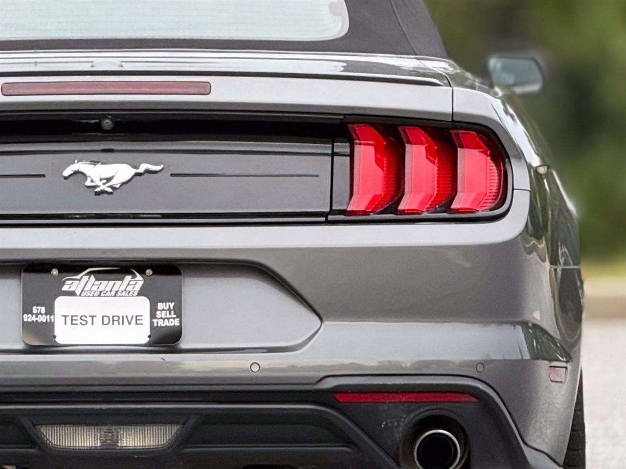 Ford Mustang photo 17