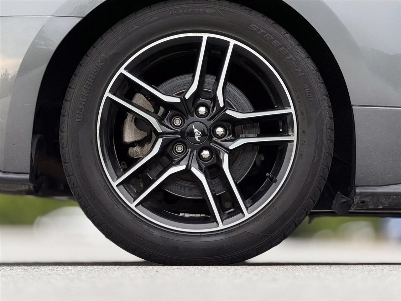 Ford Mustang photo 20