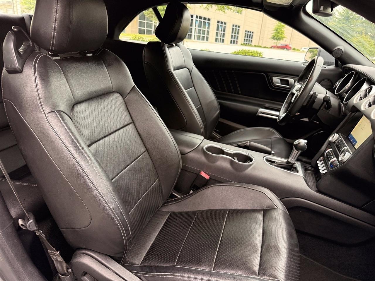 Ford Mustang photo 37