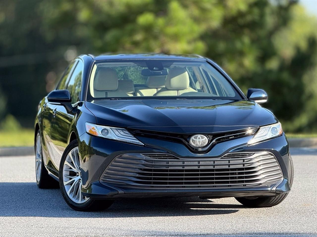 Toyota Camry  2019