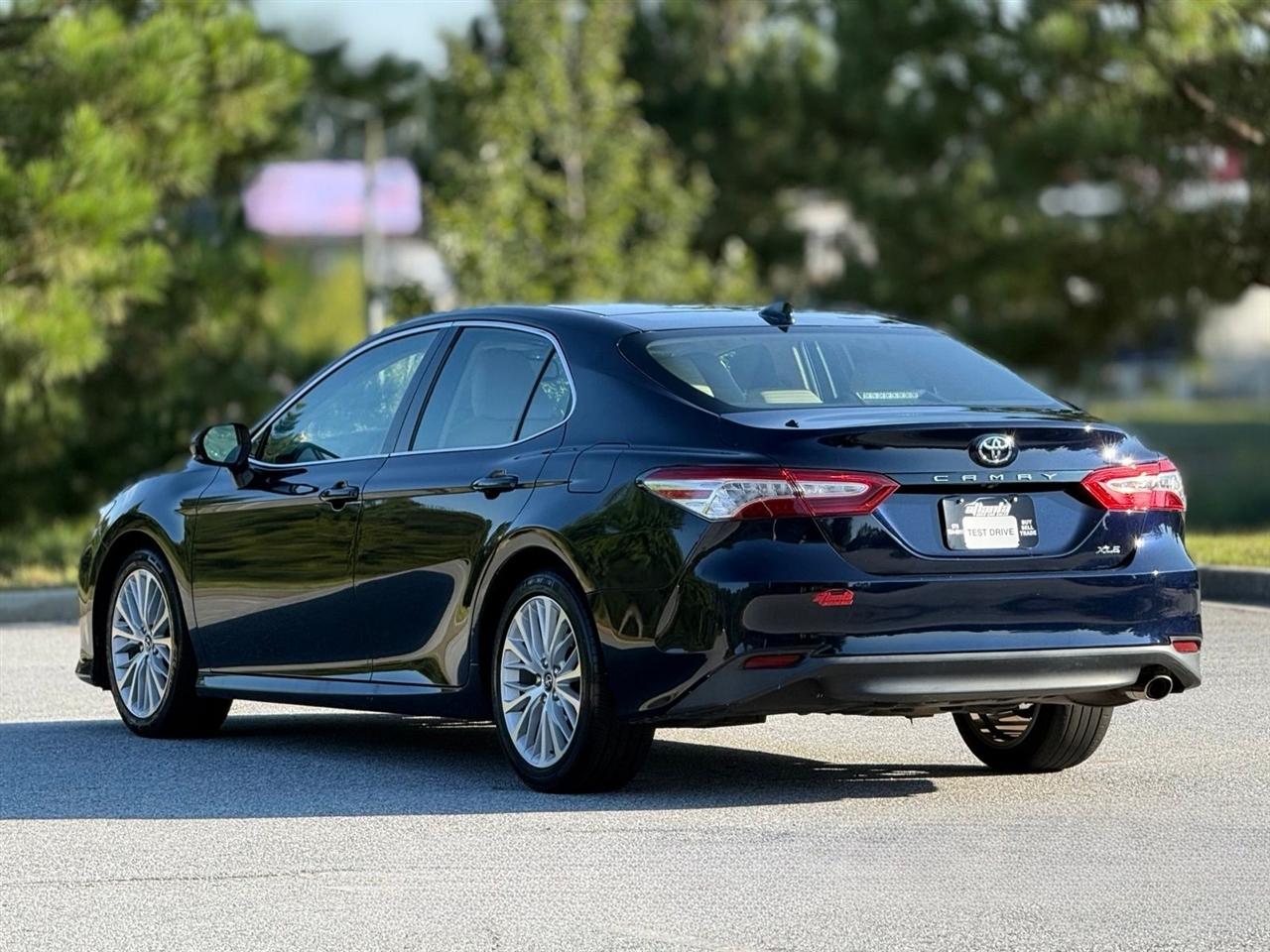 Toyota Camry  2019