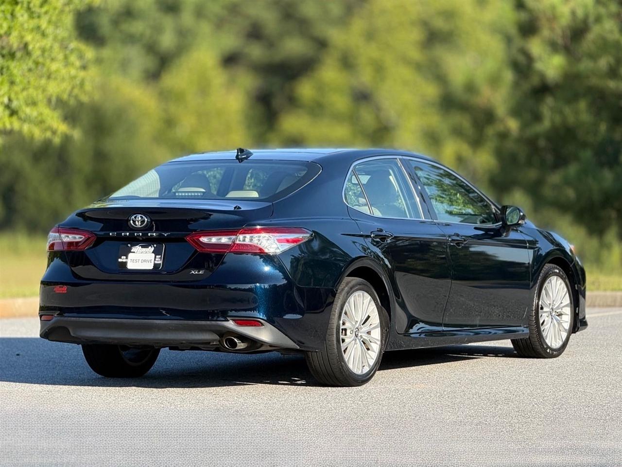 Toyota Camry  2019