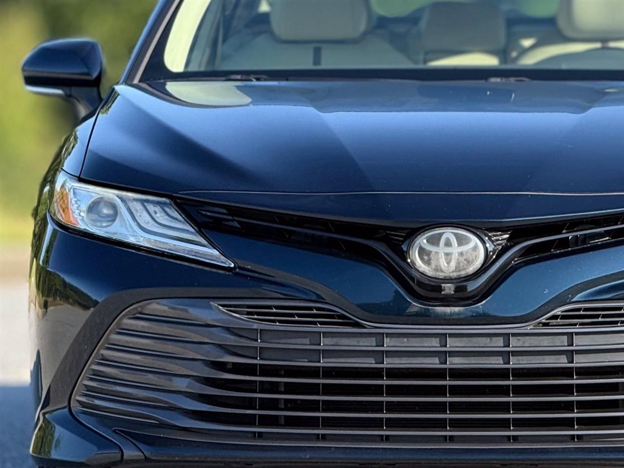 Toyota Camry  2019