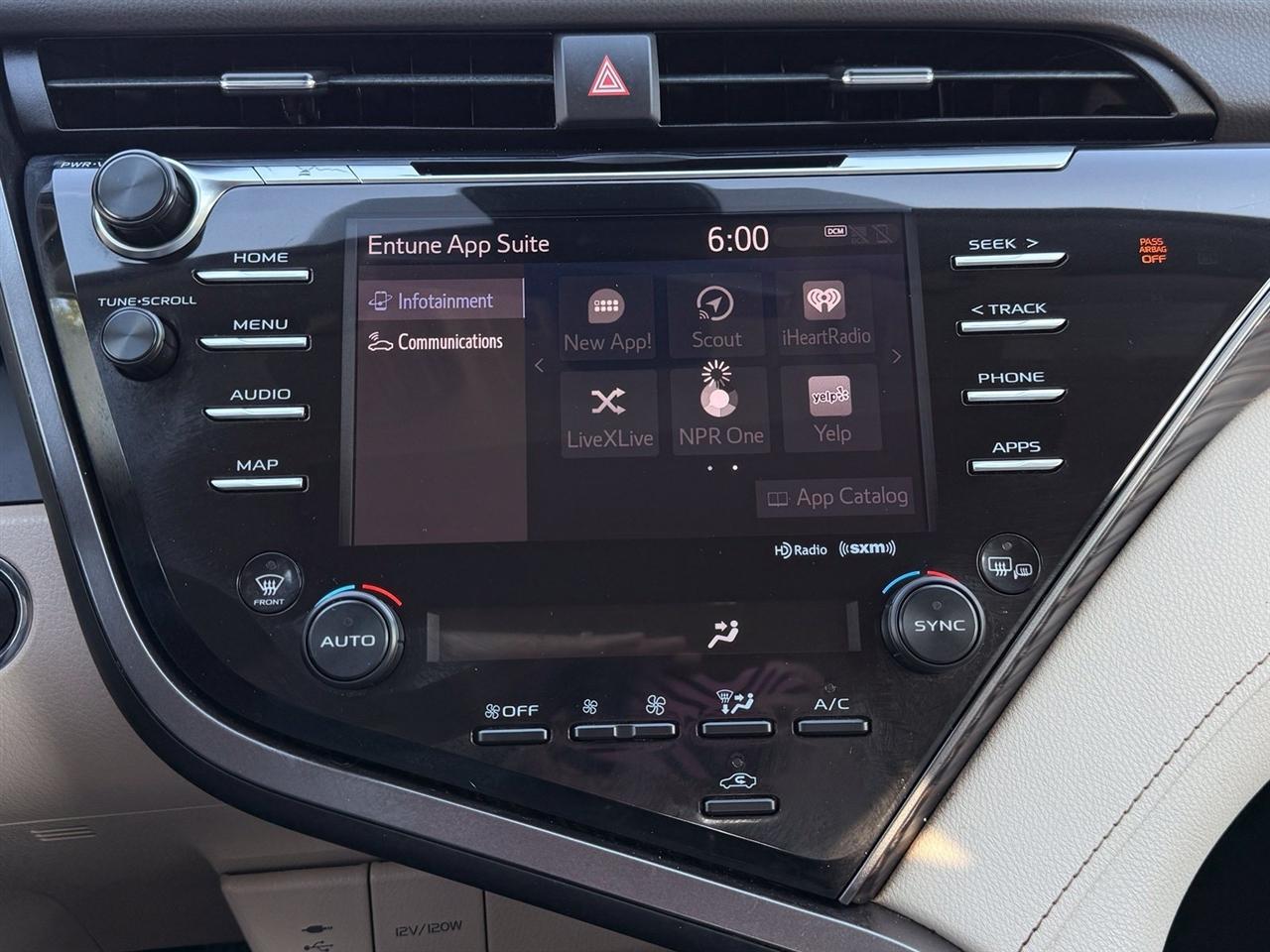 Toyota Camry  2019