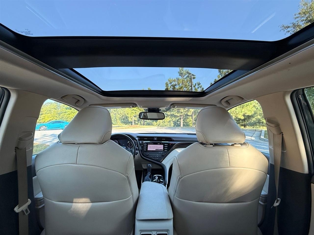 Toyota Camry  2019