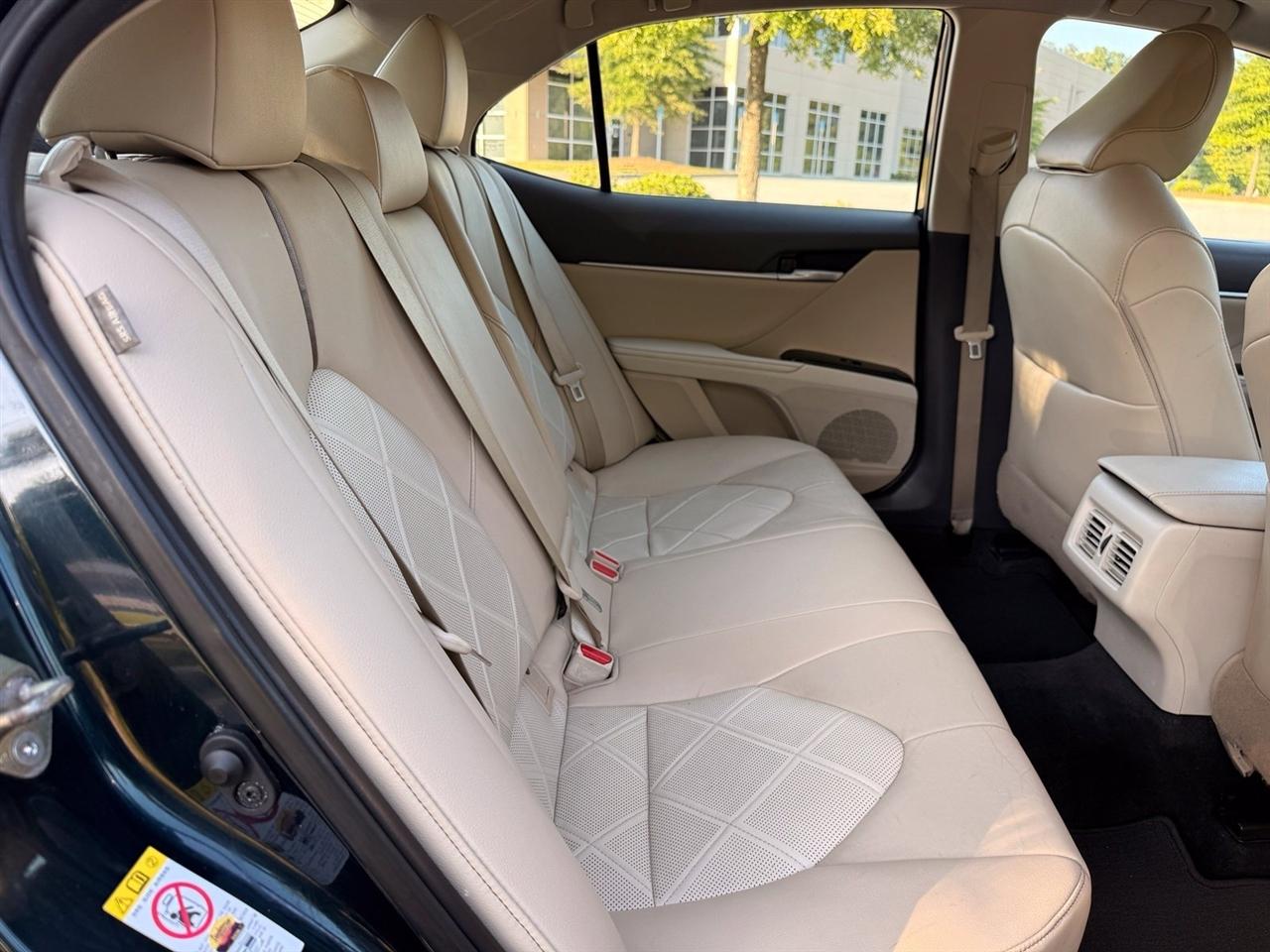 Toyota Camry  2019