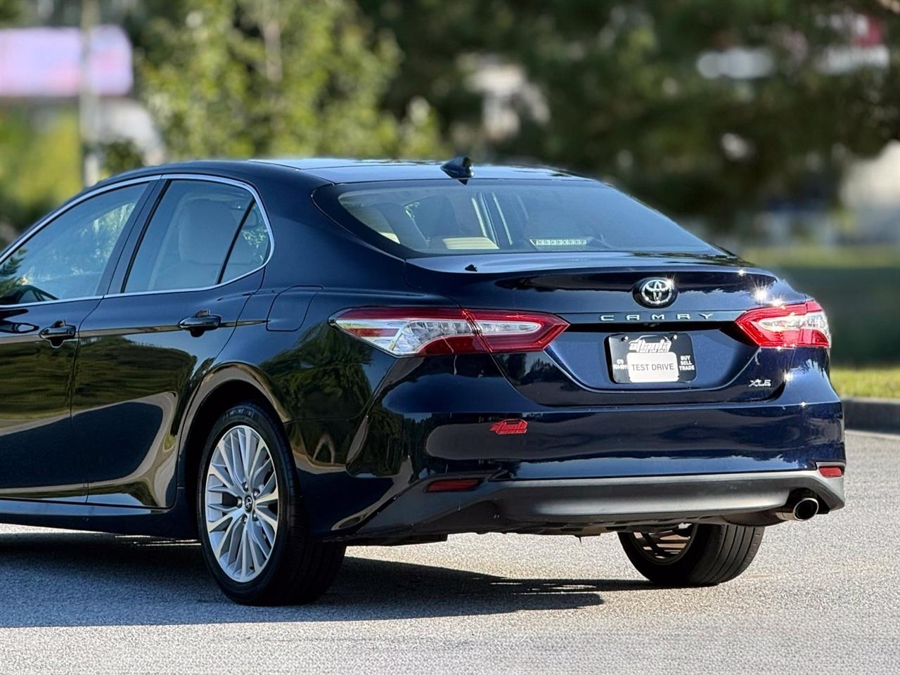 Toyota Camry  2019