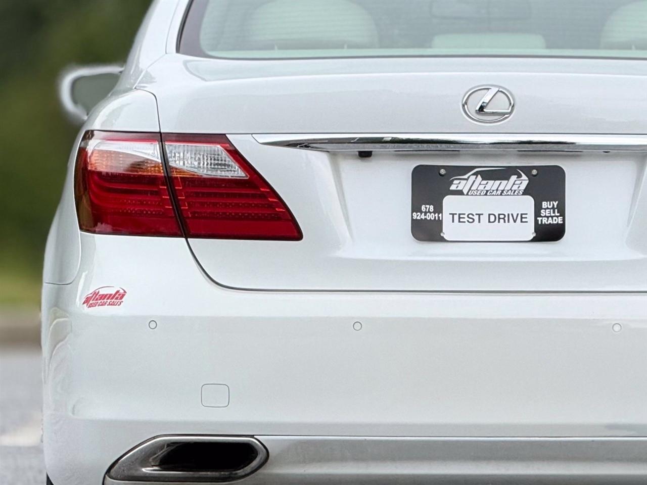 Lexus LS photo 16