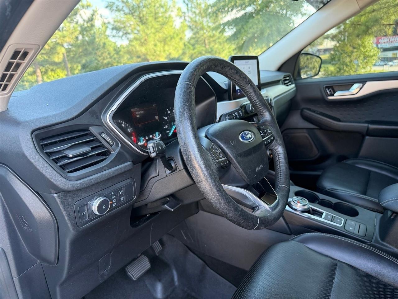 Ford Escape photo 22