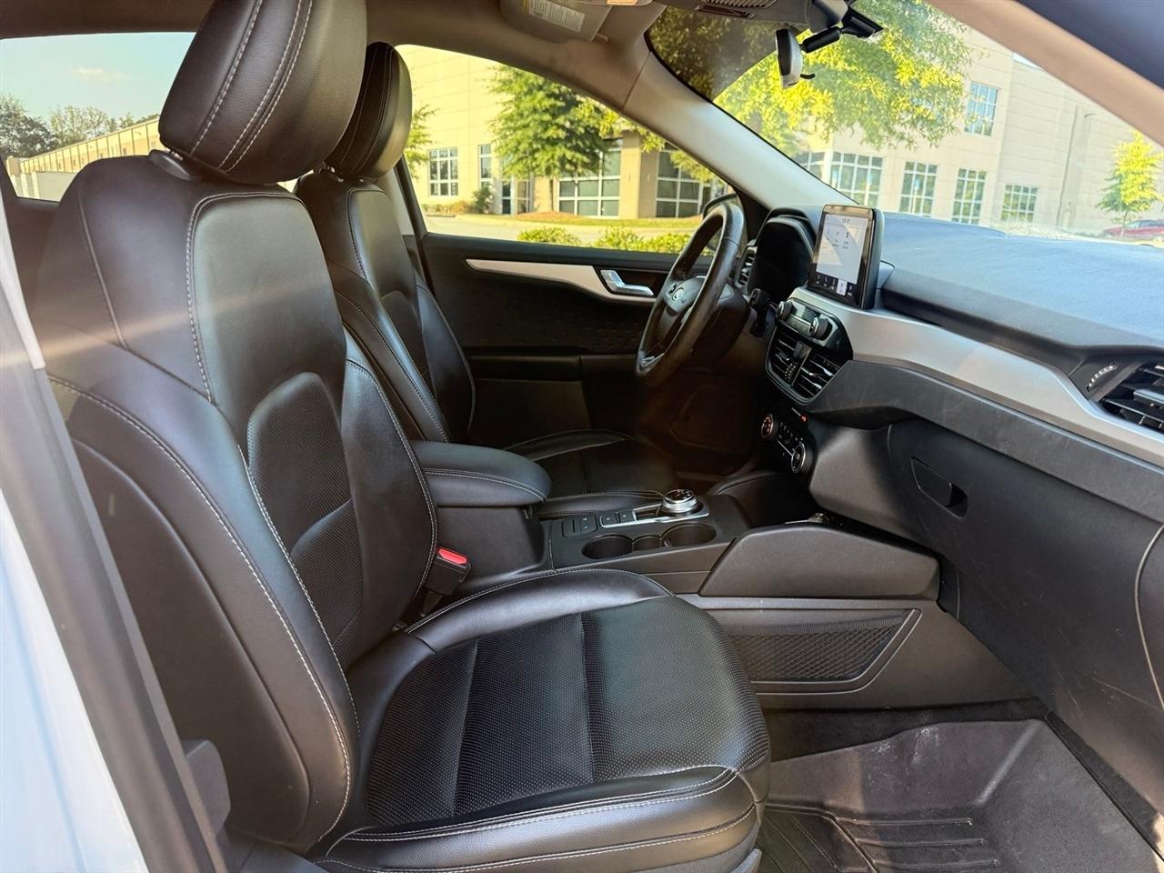 Ford Escape photo 34