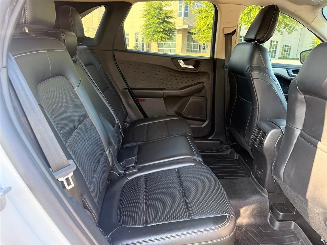 Ford Escape photo 38
