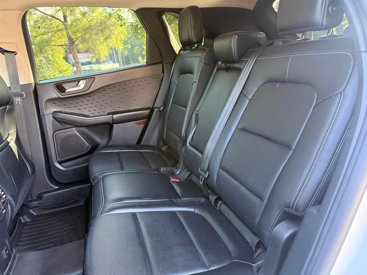 Ford Escape photo 39