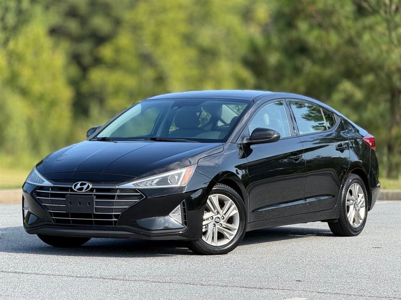 Hyundai Elantra photo 8
