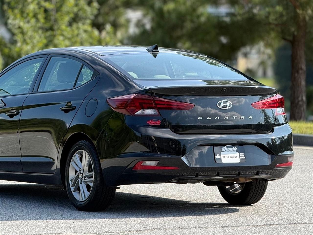 Hyundai Elantra photo 47
