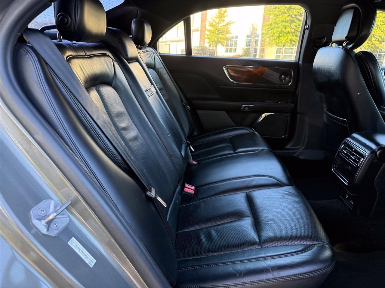 Lincoln Continental  2017