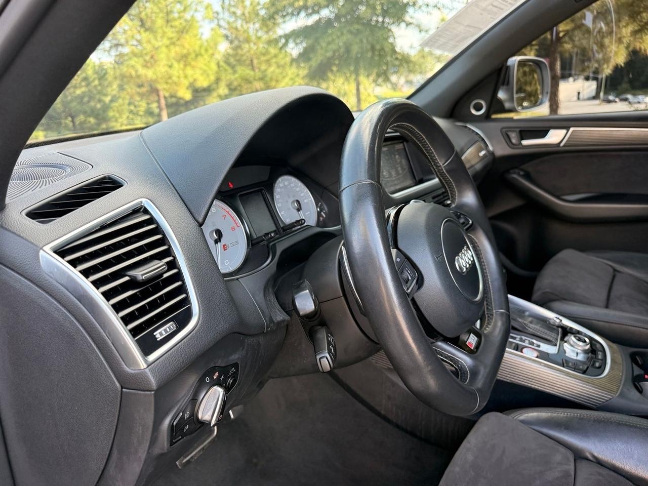 Audi SQ5  2014