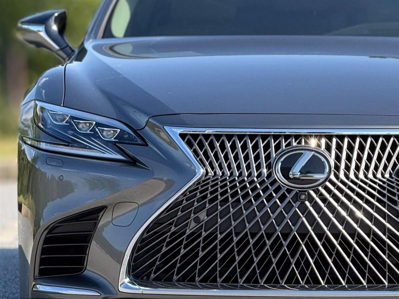 Lexus LS  2018