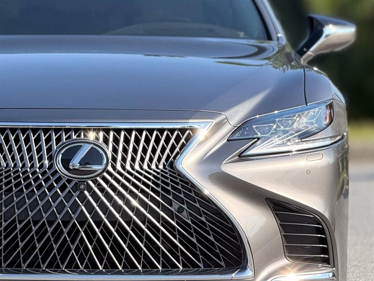 Lexus LS  2018