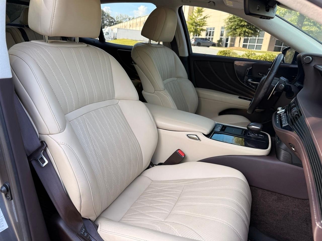 Lexus LS  2018