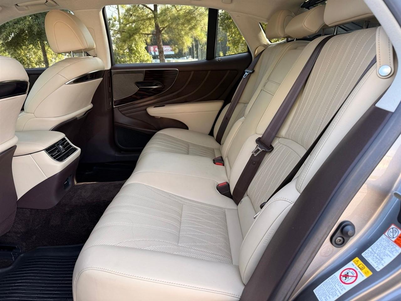 Lexus LS  2018