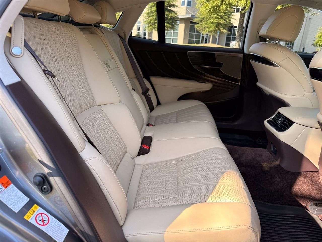 Lexus LS  2018