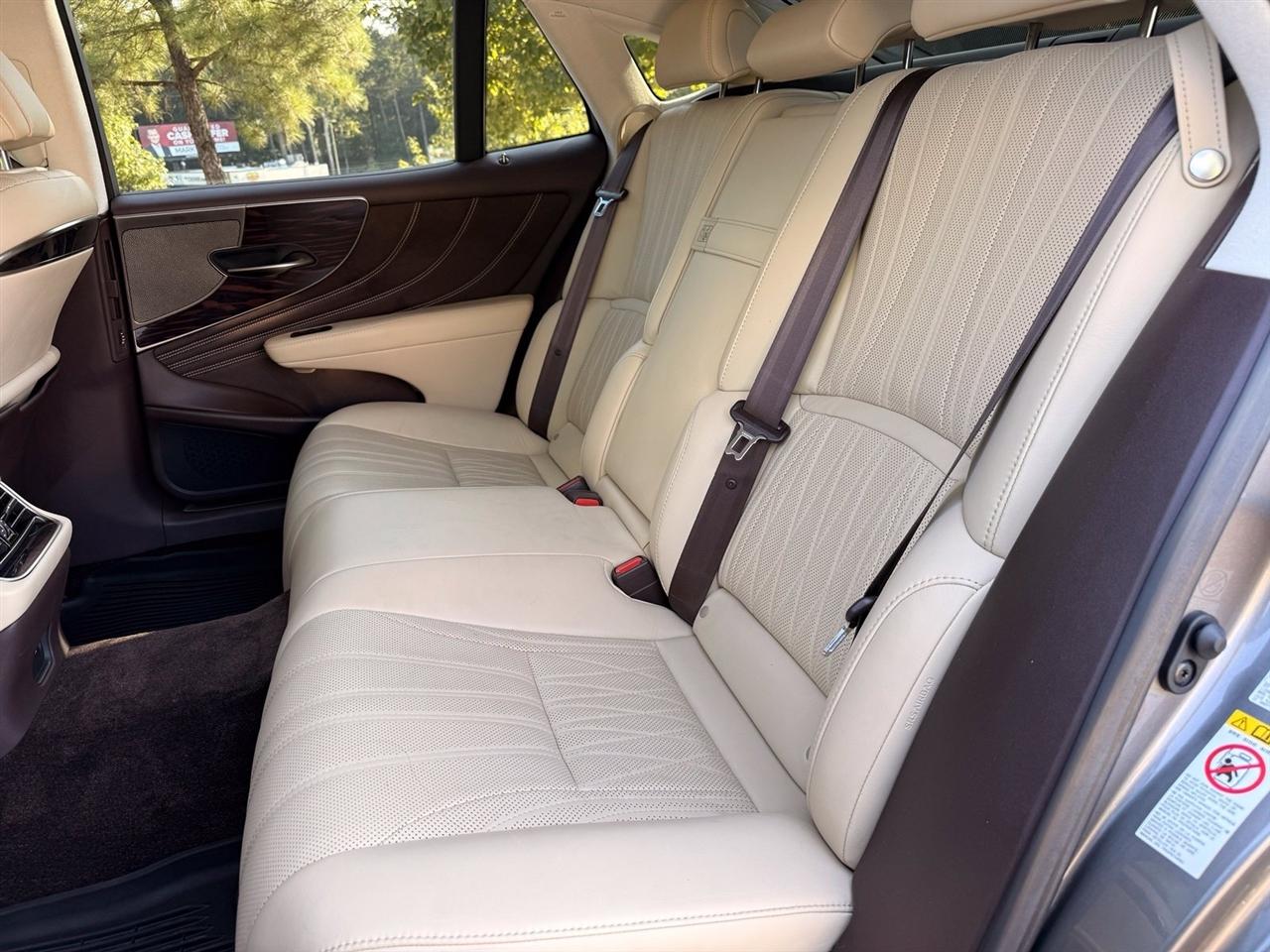 Lexus LS  2018
