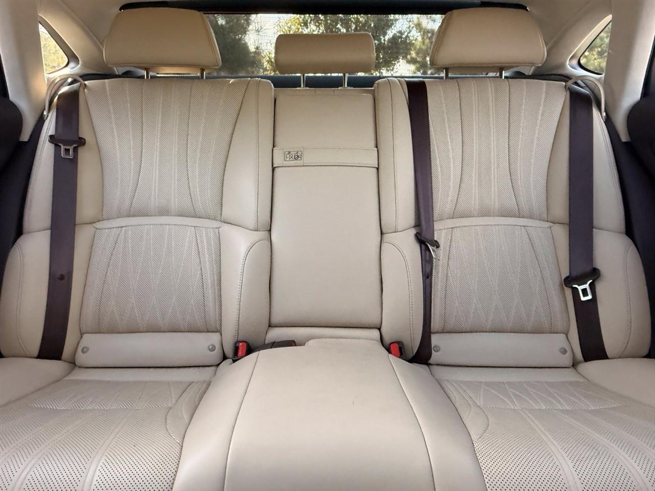 Lexus LS  2018