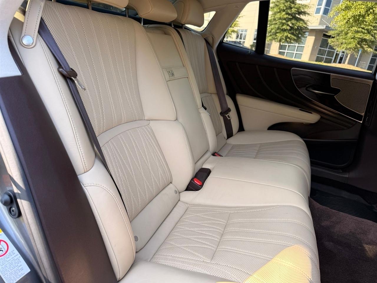 Lexus LS  2018