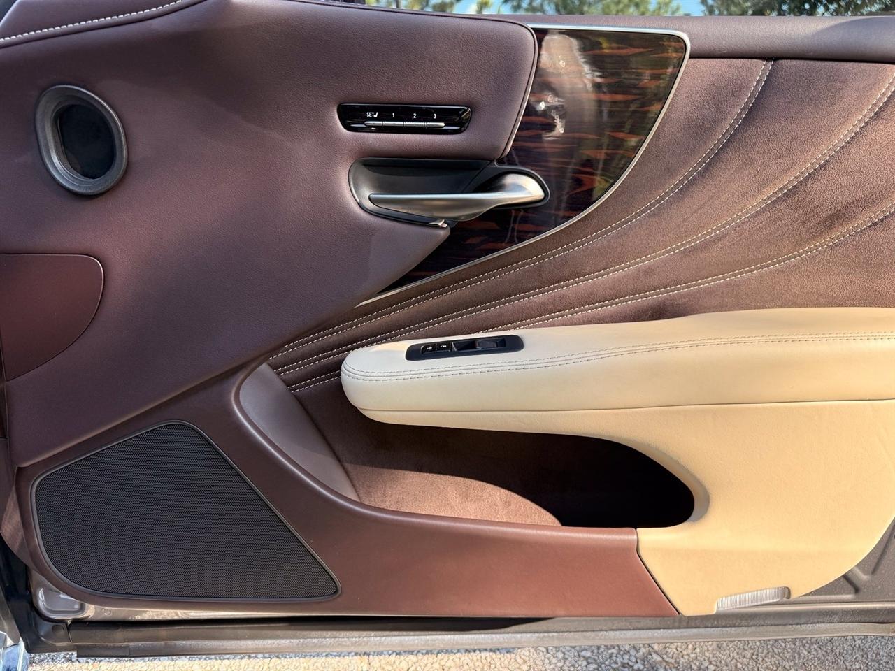 Lexus LS  2018