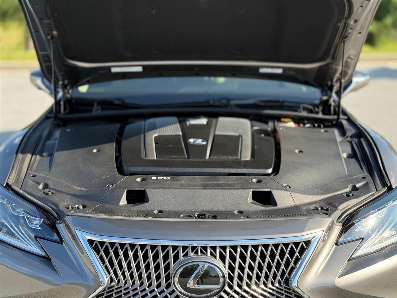 Lexus LS  2018