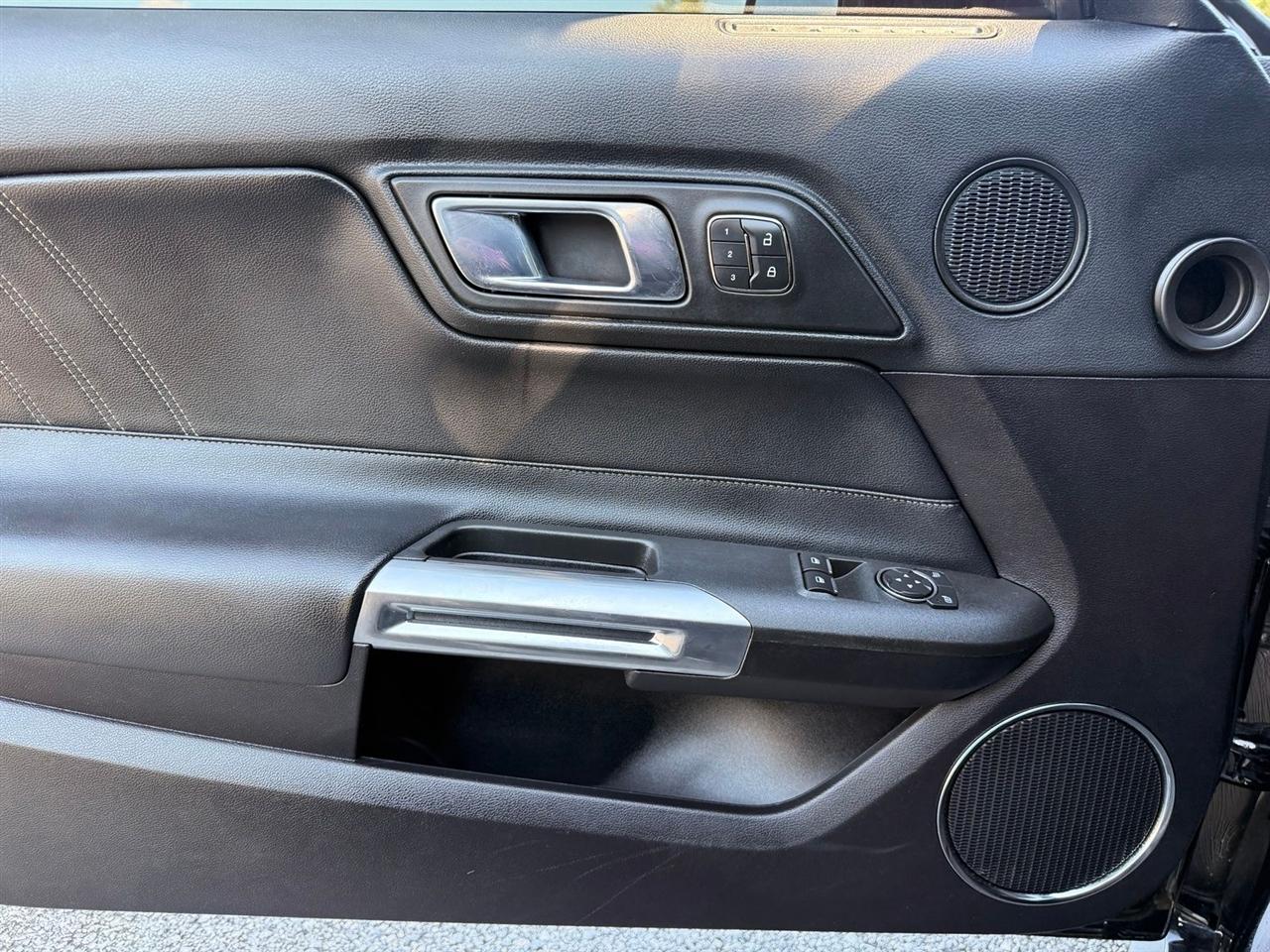 Ford Mustang  2018
