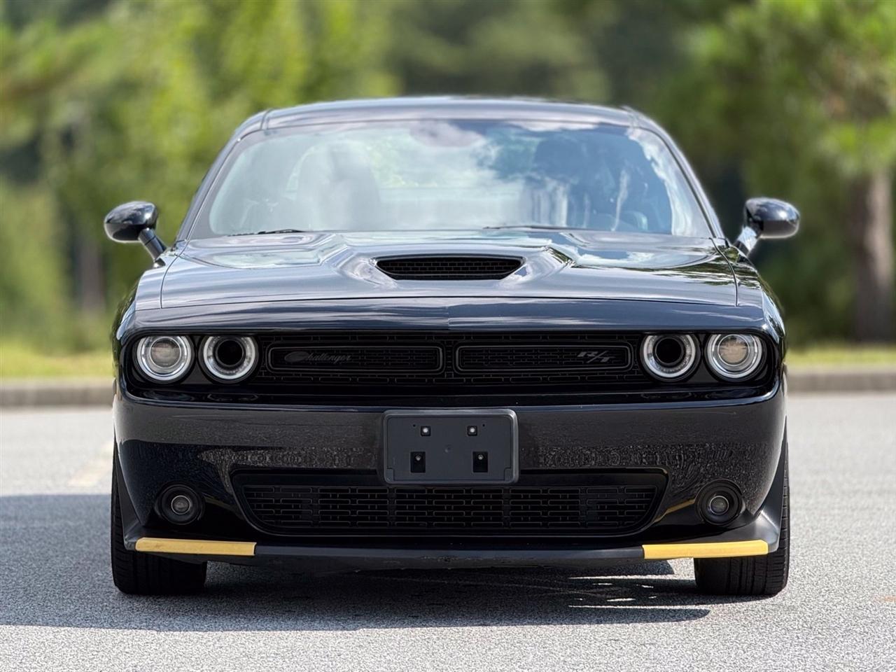 Dodge Challenger  2021