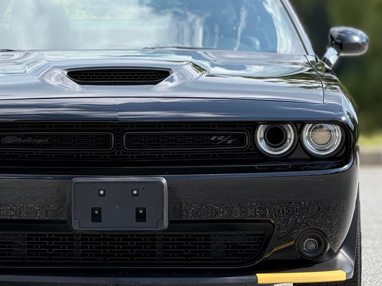 Dodge Challenger  2021