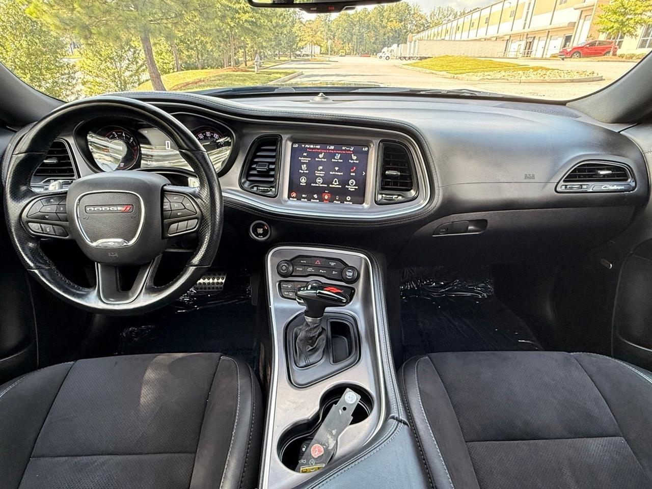 Dodge Challenger  2021